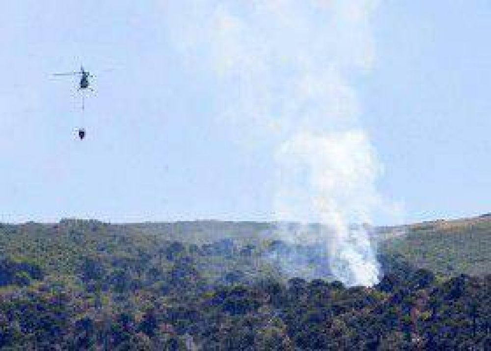 Se agrav� el incendio en la zona de Ruca Choroi