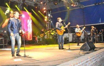 Durante la �ltima luna del Festival, Pehuaj� le cant� al pa�s y al mundo
