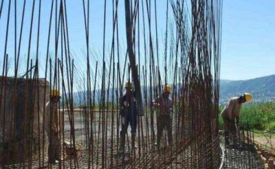 Construyen una cisterna para llevar el agua a la zona oeste
