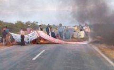 Tras una reuni�n con el Secretario de Seguridad levantaron los cortes sobre las rutas 34 y 54