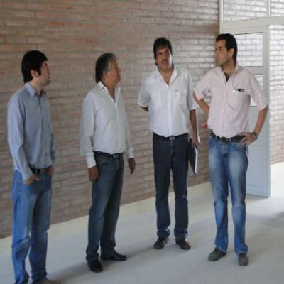 Autoridades recorren obras de Jardines de Infantes y Escuelas Secundarias