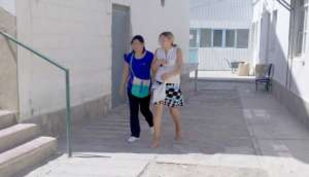Viol� a su hijastra de 13 a�os y cay�