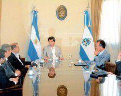 U�ac recibi� en Casa de Gobierno a gerentes bancarios