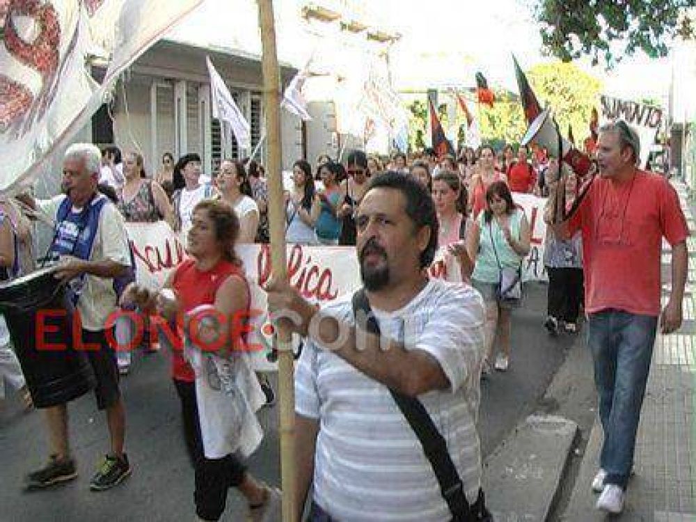 �Le pedimos al Gobierno que se saque las orejeras y atienda el clamor de los trabajadores� 