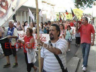 �Le pedimos al Gobierno que se saque las orejeras y atienda el clamor de los trabajadores� 