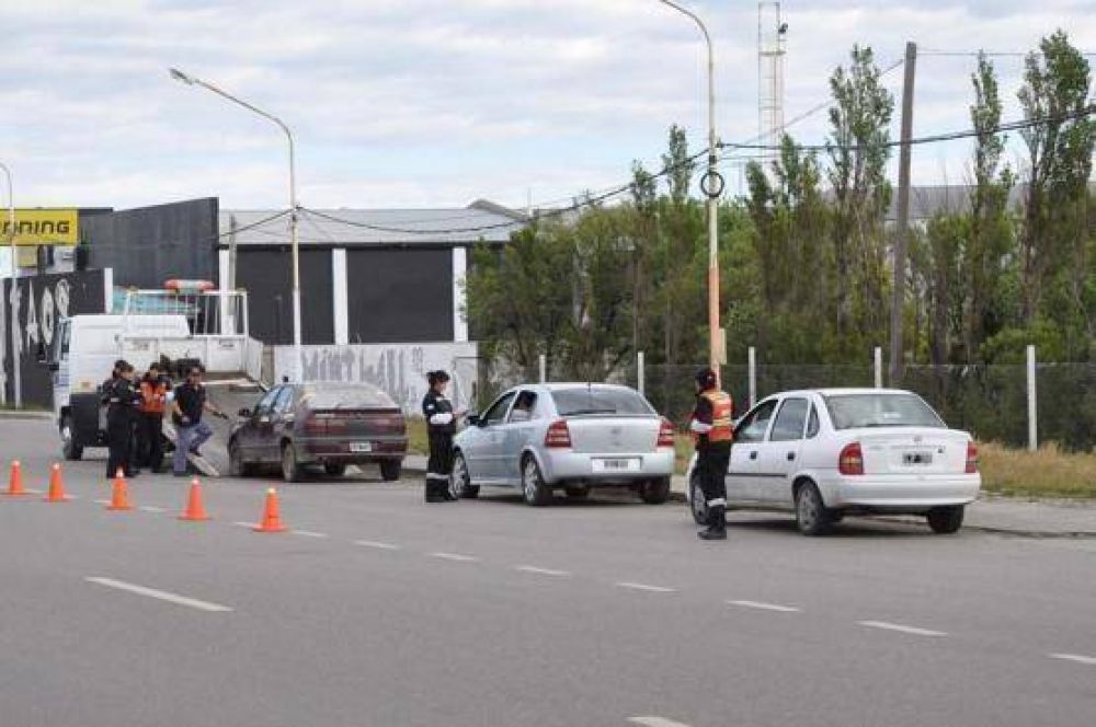 Operativos de control y prevenci�n en la Autov�a 17 de Octubre