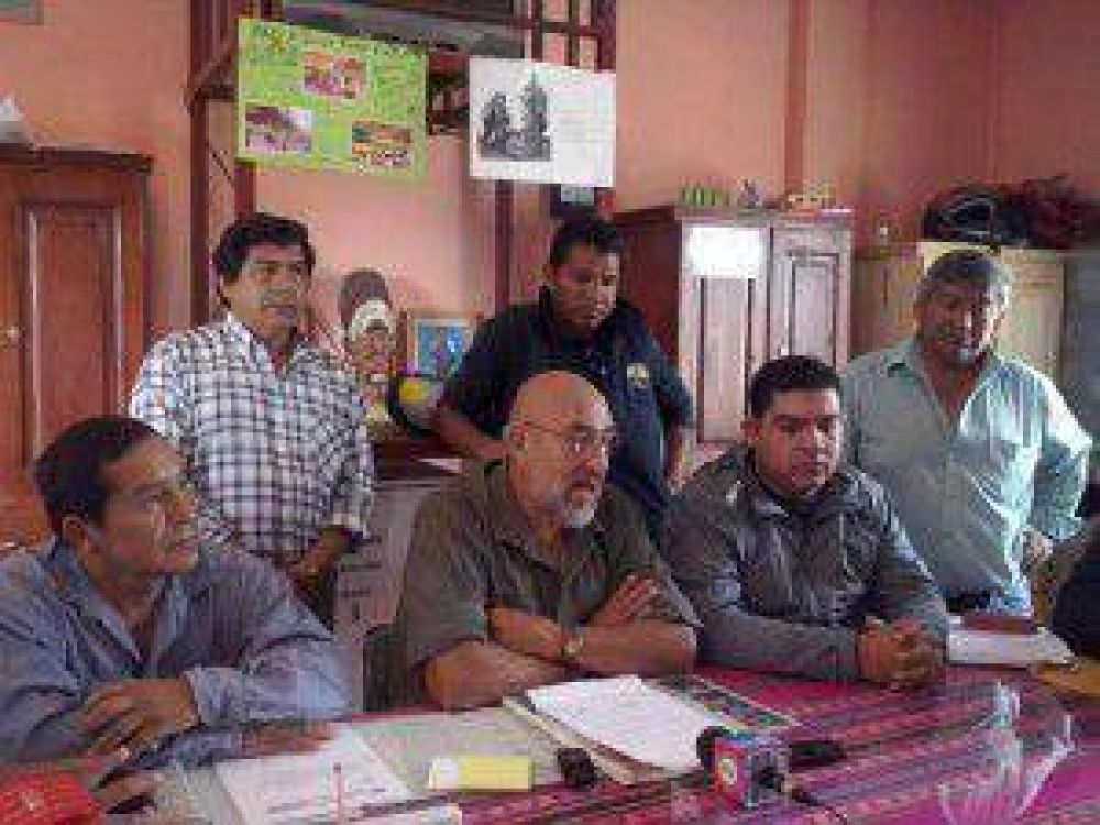 Municipales de Aguas Calientes lanzaron medidas de fuerza