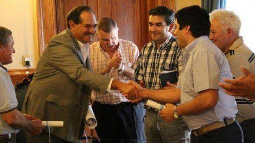 "Dejo de ser gobernador en un a�o y ocho meses"