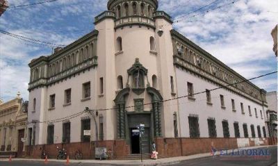 Refinanciaci�n: comienza a sentirse en las arcas provinciales y Capital espera traslado