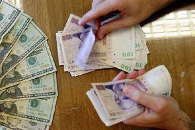 El d�lar blue supera los $ 11 y rompe una nueva barrera, mientras que el oficial alcanza los $ 6,75