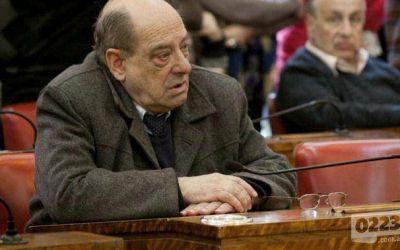 La Perla: desde el HCD reclaman que el municipio retire las carpas clandestinas