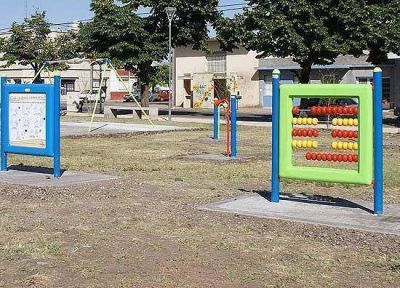 Nuevos juegos infantiles en la Plaza Belgrano