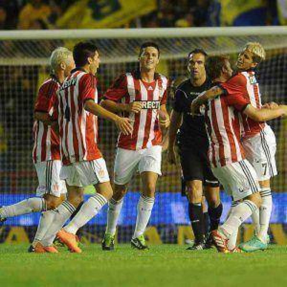 En Mar del Plata, Estudiantes venci� a Boca con gol de Gil Romero