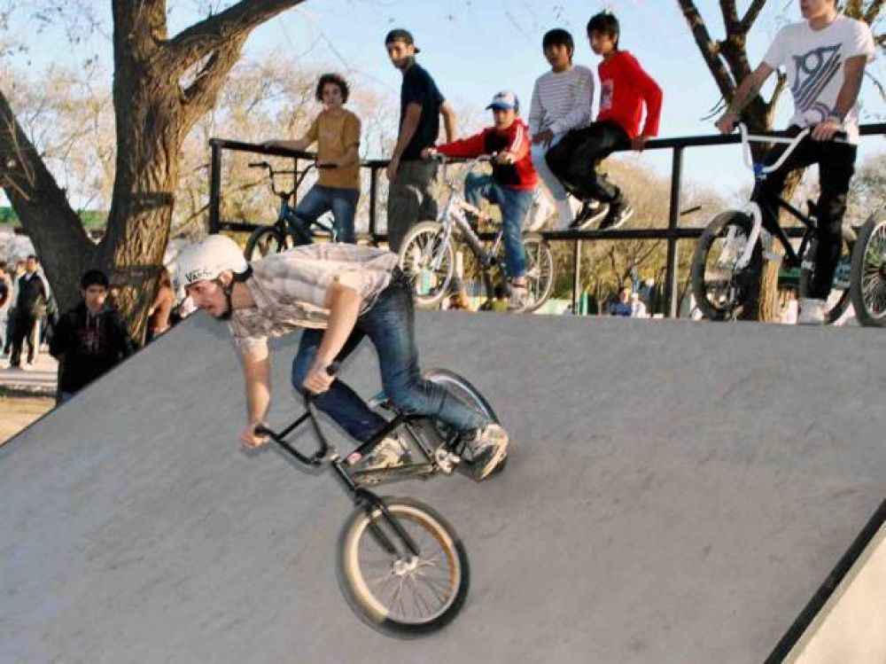 Calle Angosta Rock reunir� tatuajes, motores y bikers