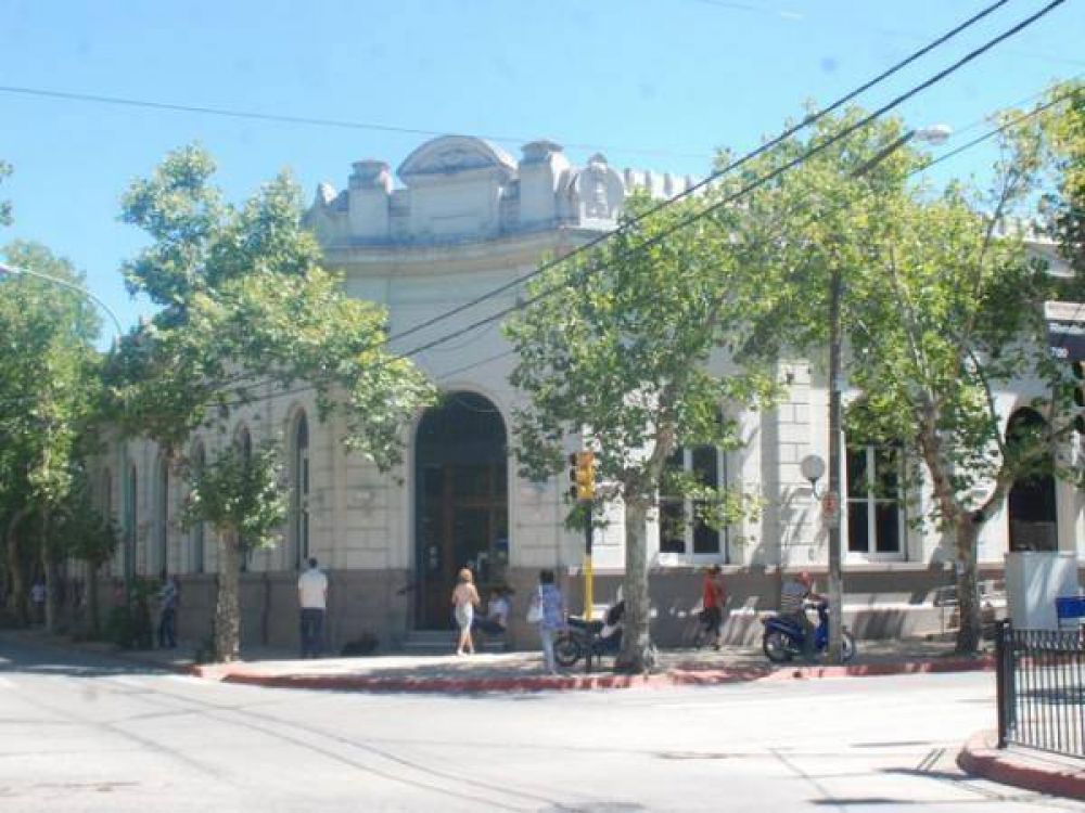 Nuevo aniversario de la casa de una instituci�n emblem�tica, el Banco Naci�n
