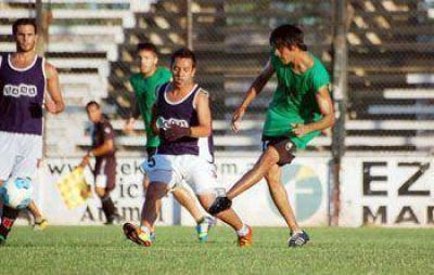 Gan� Douglas en su primer compromiso de preparaci�n frente a Newbery de Rojas
