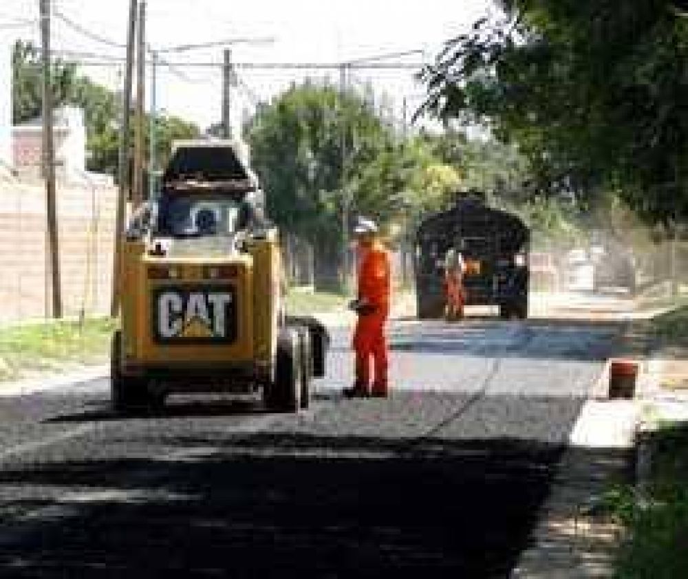 El intendente recorri� obras en B� del Carmen  