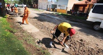 Avanzan tareas de pavimentaci�n