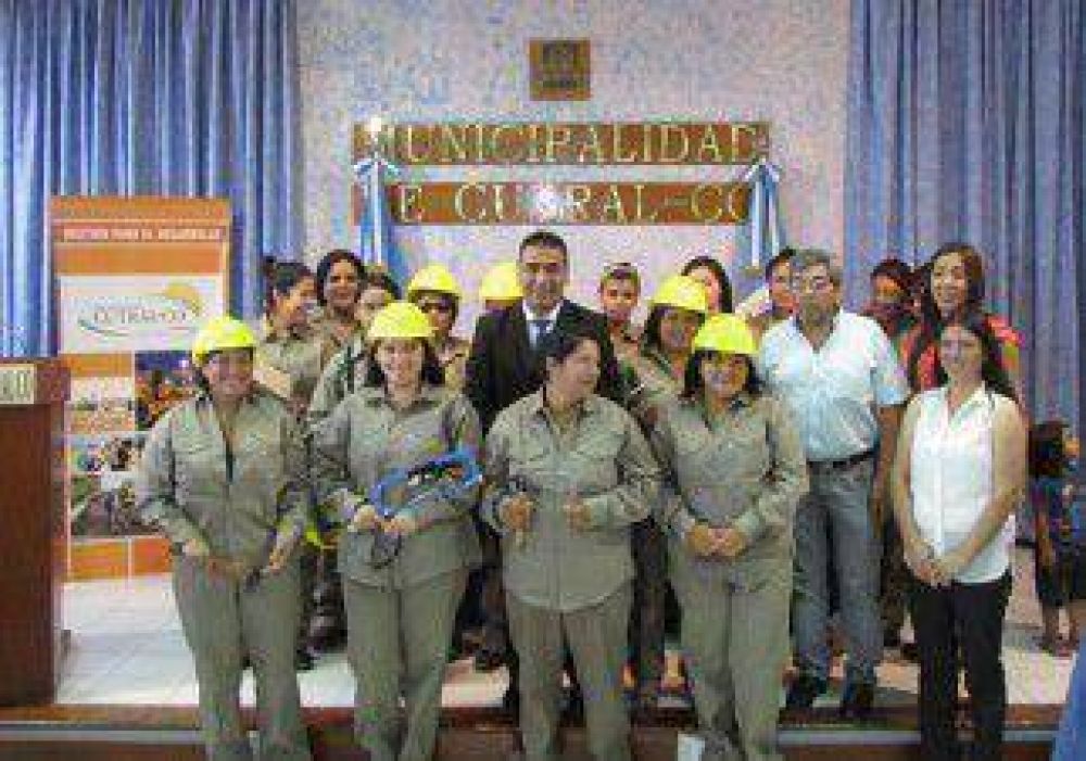 Mujeres construir�n sus propias casas 