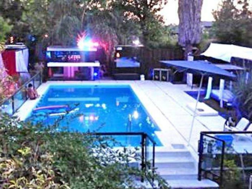 Clausuran un exclusivo club privado de nudismo s�lo para hombres