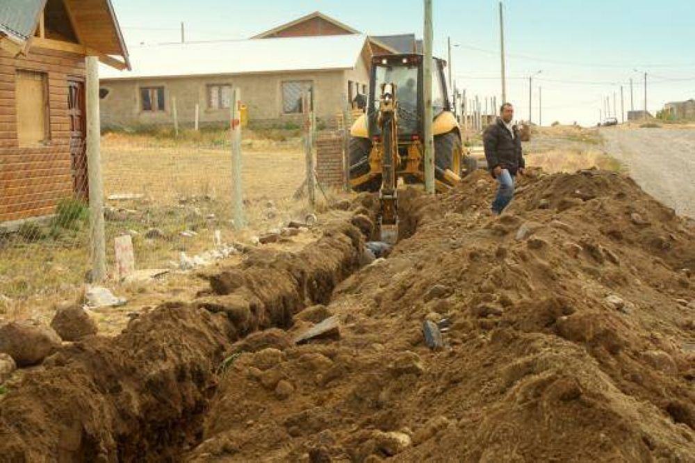 Continua las obra de troncales de gas en barrio Linda Vista