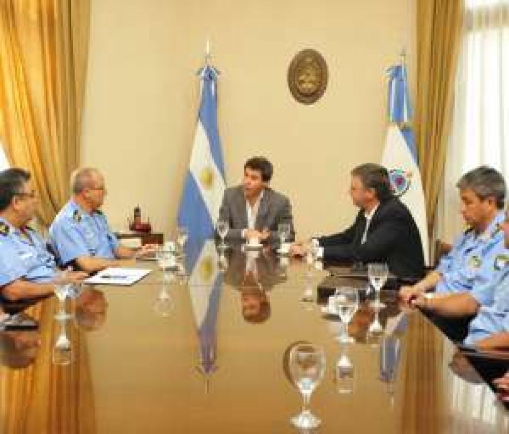 U�ac quiere tener un di�logo directo con la c�pula policial