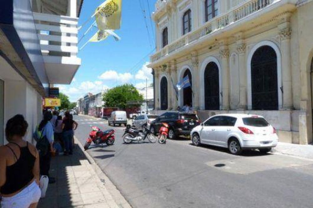 Trapitos deber�n rotar los lugares para cuidar autos
