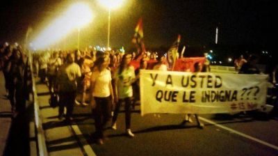 Paraguay: multitudinaria marcha contra la suba del transporte