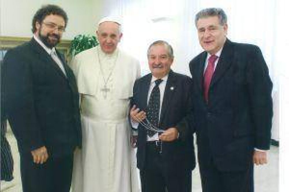 Francisco recibi� a la DAIA para profundizar el di�logo interreligioso