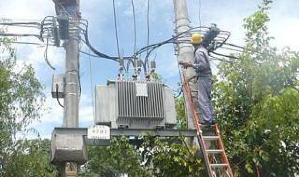 Cortes de luz: Vecinos de Pilar denuncian falta de suministro por Twitter