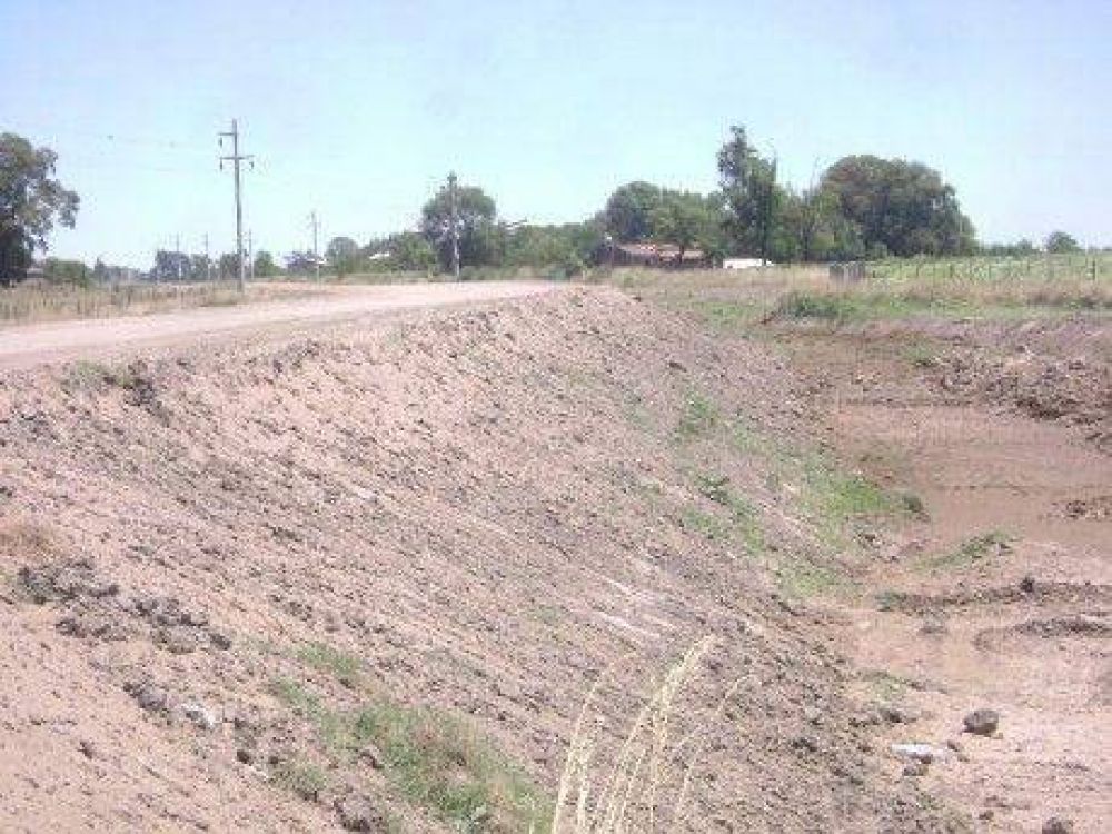 Hasta el 30 de Junio estado de emergencia agropecuaria en Tres Lomas por sequ�a