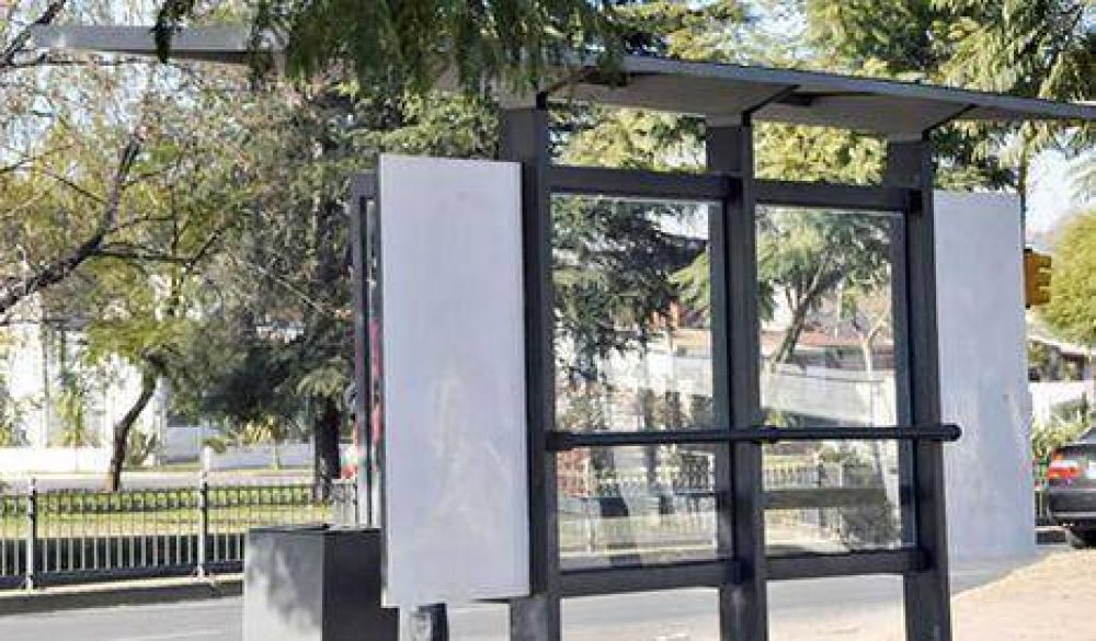 La Ciudad dona refugios al interior del pa�s