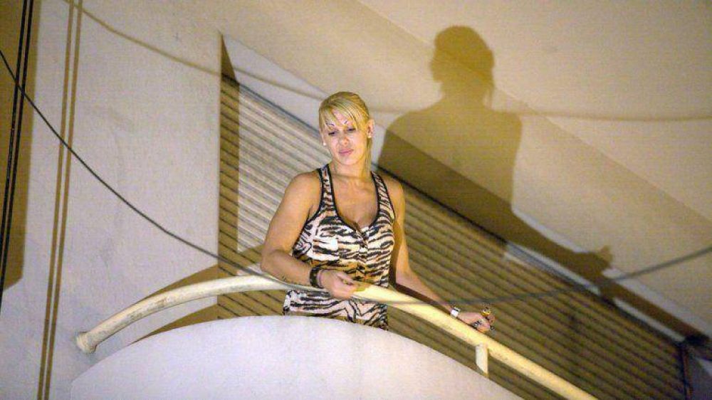 M�nica Farro: "Lo voy a amar hasta que la Justicia diga que es culpable"