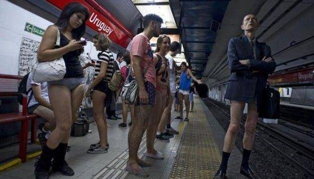 Sin pantalones en el subte