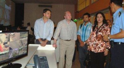C�ceres dijo que buscan �expandir� el sistema de videovigilancia