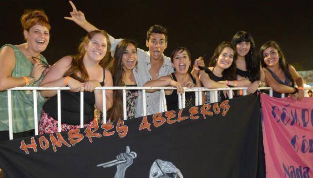 Jes�s Mar�a, a los pies de Abel Pintos