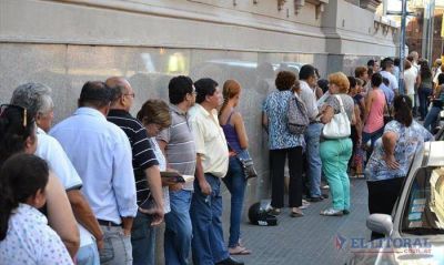 M�s 500 estatales pidieron el aguinaldo dorado el primer d�a