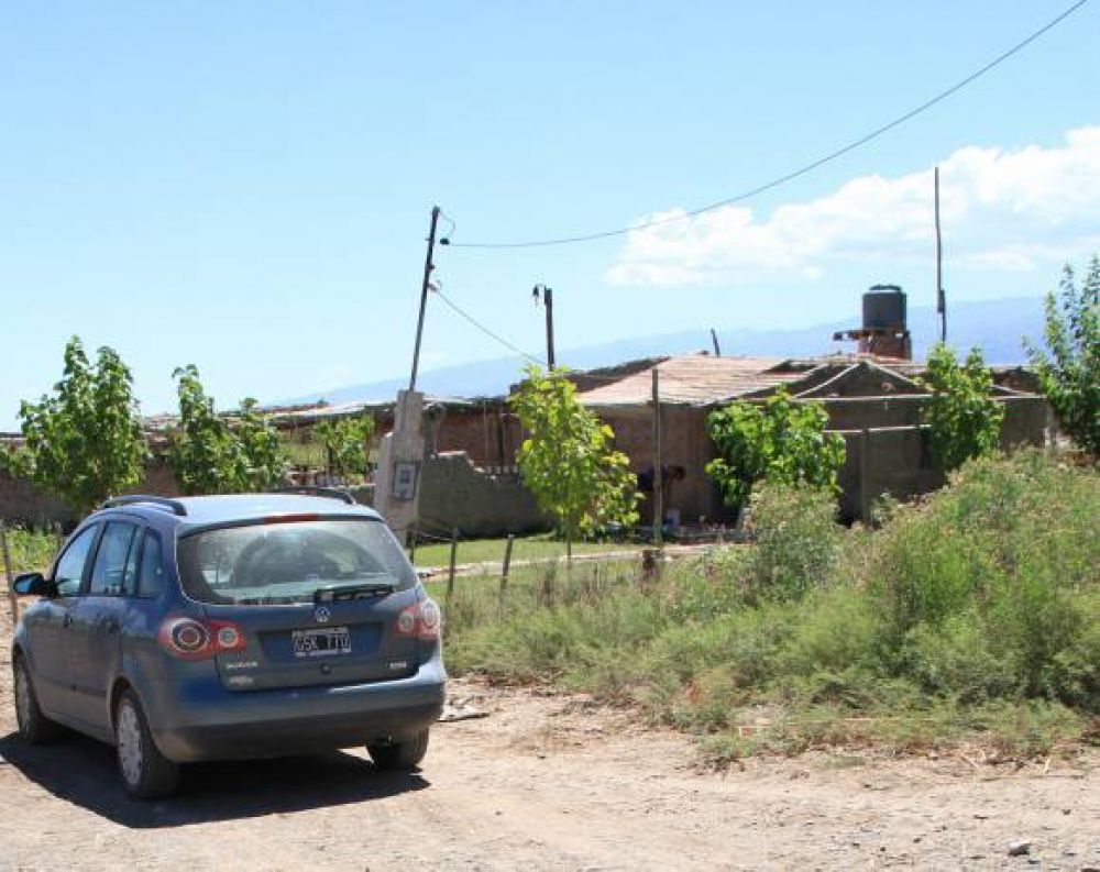 Una banda atac� a golpes y asalt� al casero de una finca