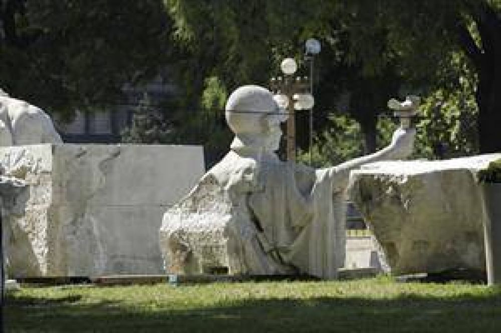 Horacio Rodrguez Larreta: "Es indignante que la estatua de Coln haya aparecido con rajaduras"