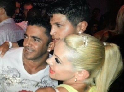 Esc�ndalo | Se filtran im�genes de Farro y su novio en un boliche