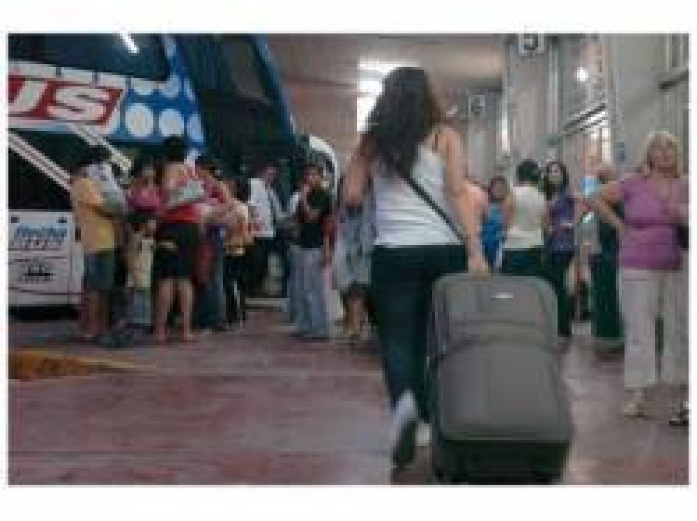 Importante llegada de turistas a Mar del Plata en el recambio