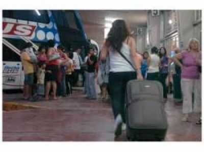 Importante llegada de turistas a Mar del Plata en el recambio