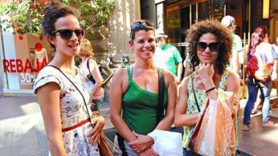 Los turistas brasile�os vuelven a la Ciudad, pero gastan menos