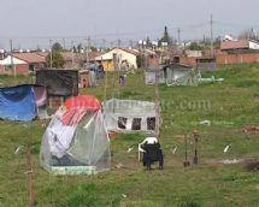 Toma de terrenos : Los usurpadores dejaron las tierras ocupadas ilegalmente