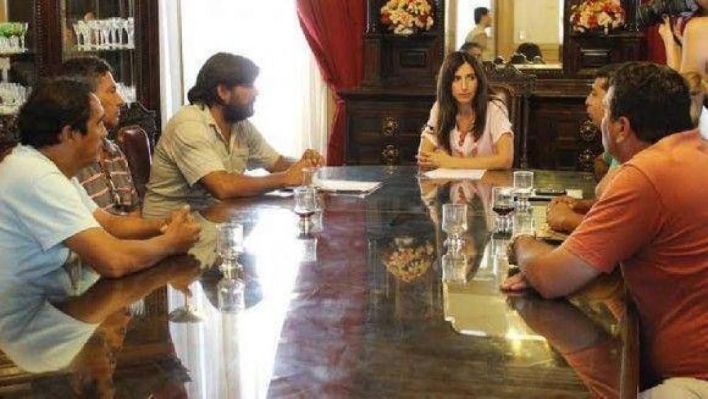 Contin�an las negociaciones entre los ambulantes y el PE