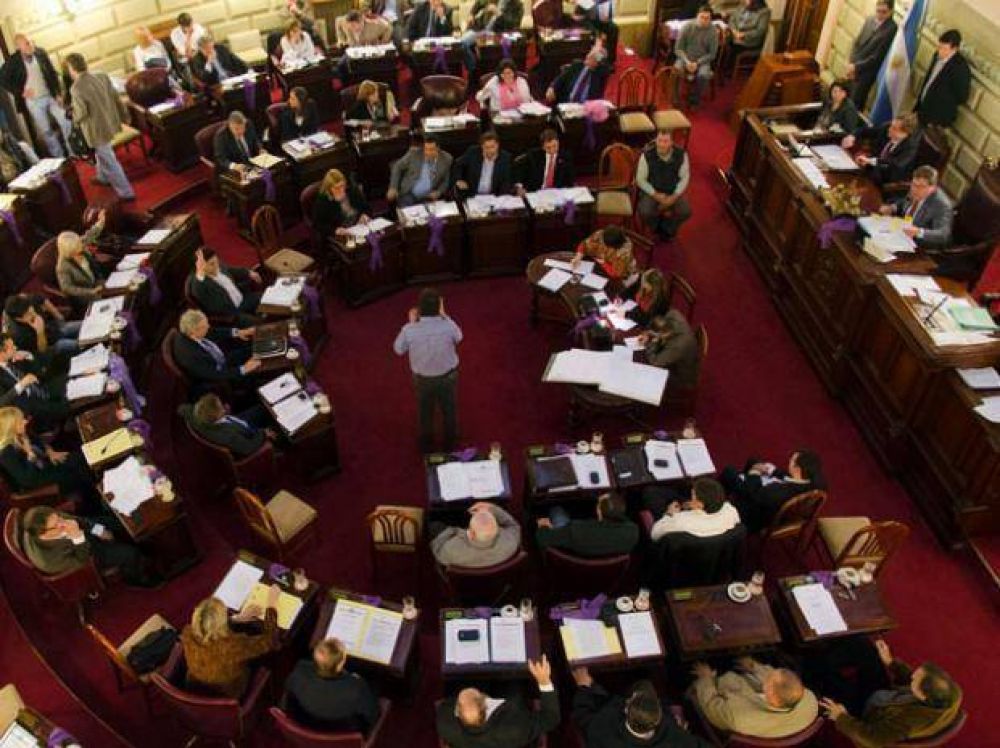 Rubeo propone una ley "de mayor justicia" para resarcir a usuarios afectados por los cortes de luz
