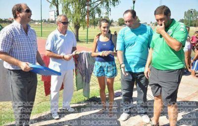 Entregan materiales a escuelas de verano