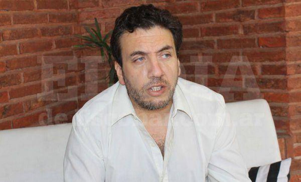 Walter Blanco suprimi� tres secretar�as del Ejecutivo