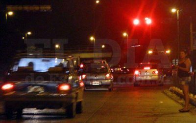 El Municipio est� reparando y renovando los sem�foros con iluminaci�n LED