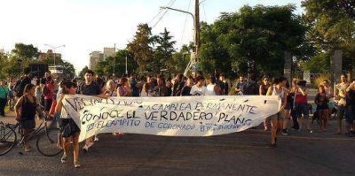 Vecinos de Mart�n Coronado protagonizaron otra jornada de reclamos